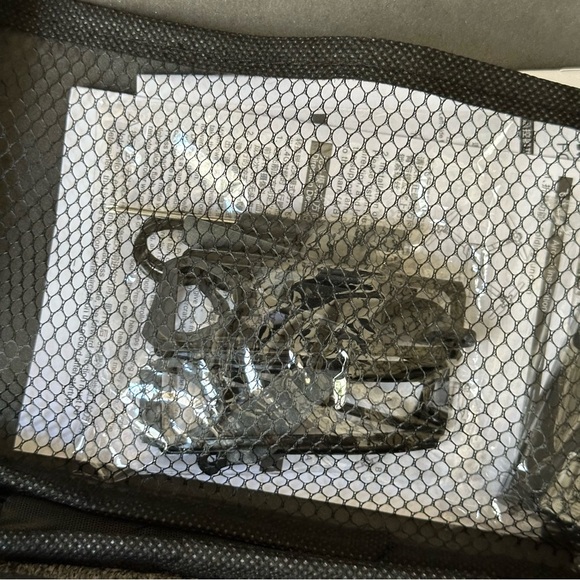 E99 Drone With Camera, Foldable RC Drone, Remote Control Drone Toys - Picture 5 of 16